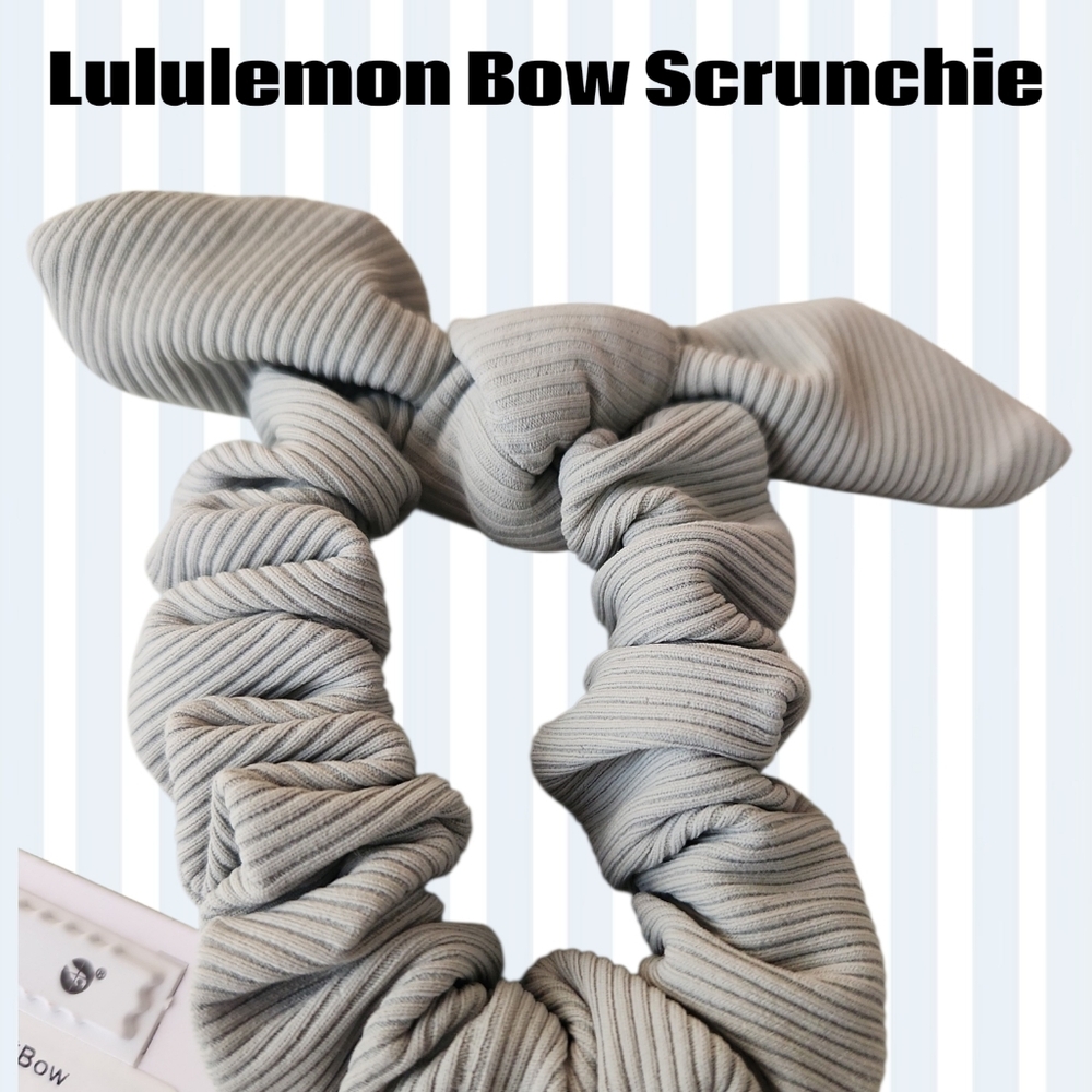 Lululemon Athletica | Ribbed Gray Bow Scrunchie